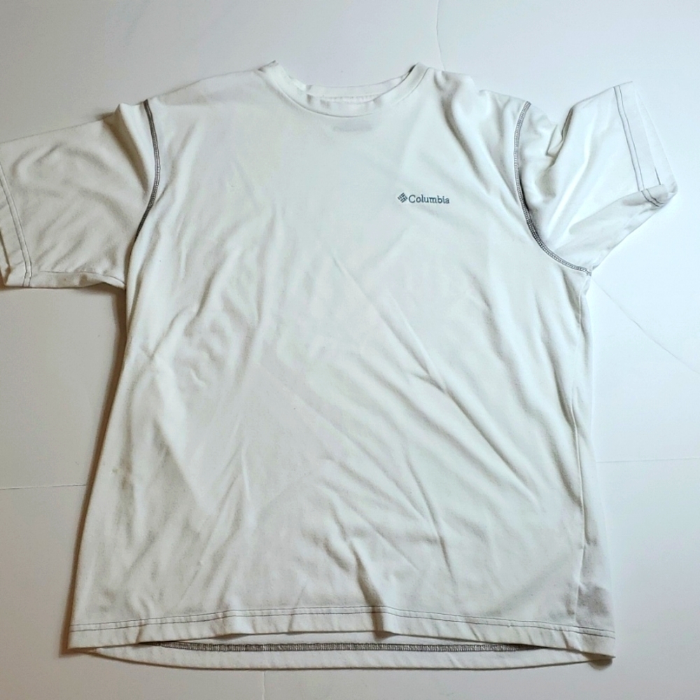 Columbia white short sleeve t-shirt